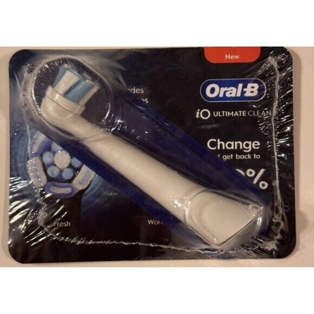 Oral-B io Ultimate Clean Power Brush Replacement Head - White